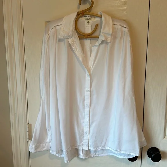 Tops | Cloth Stone Button Down Shirt | Poshmark